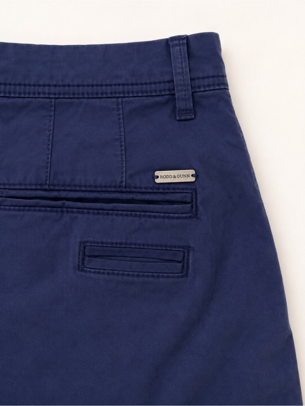 Rodd & Gunn Navy Blue Chino Shorts Men’s 32 Custom Fit Stretch Cotton - Picture 4 of 5